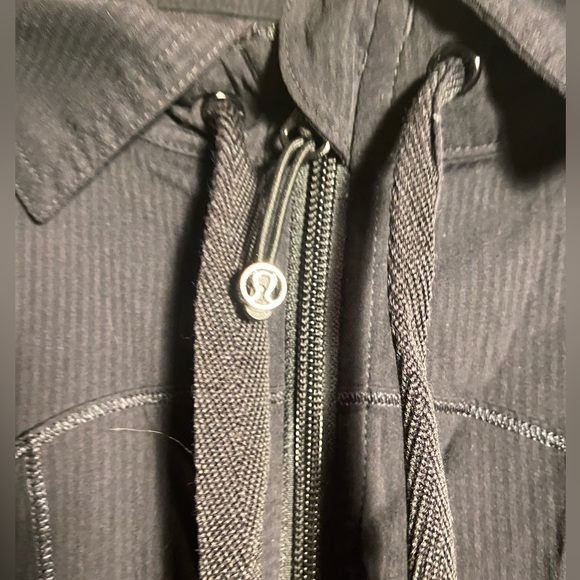 Lululemon Jacket - Picture 4 of 5